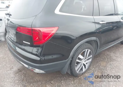 2018 Honda Pilot Touring z USA, uszkodzony, nr VIN 5FNYF5H99JB017044